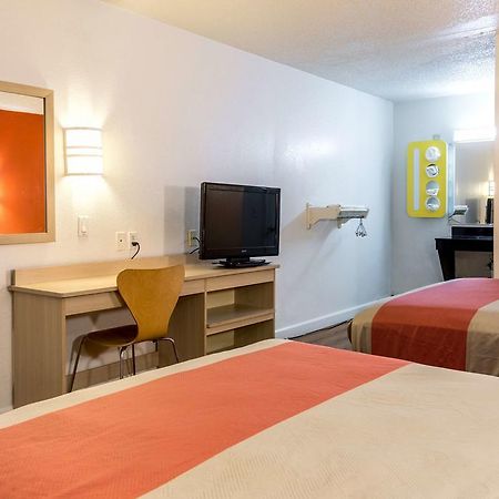 Motel 6 Little Rock North North Little Rock Bagian luar foto