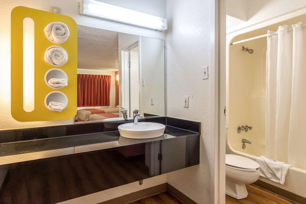 Motel 6 Little Rock North North Little Rock Bagian luar foto
